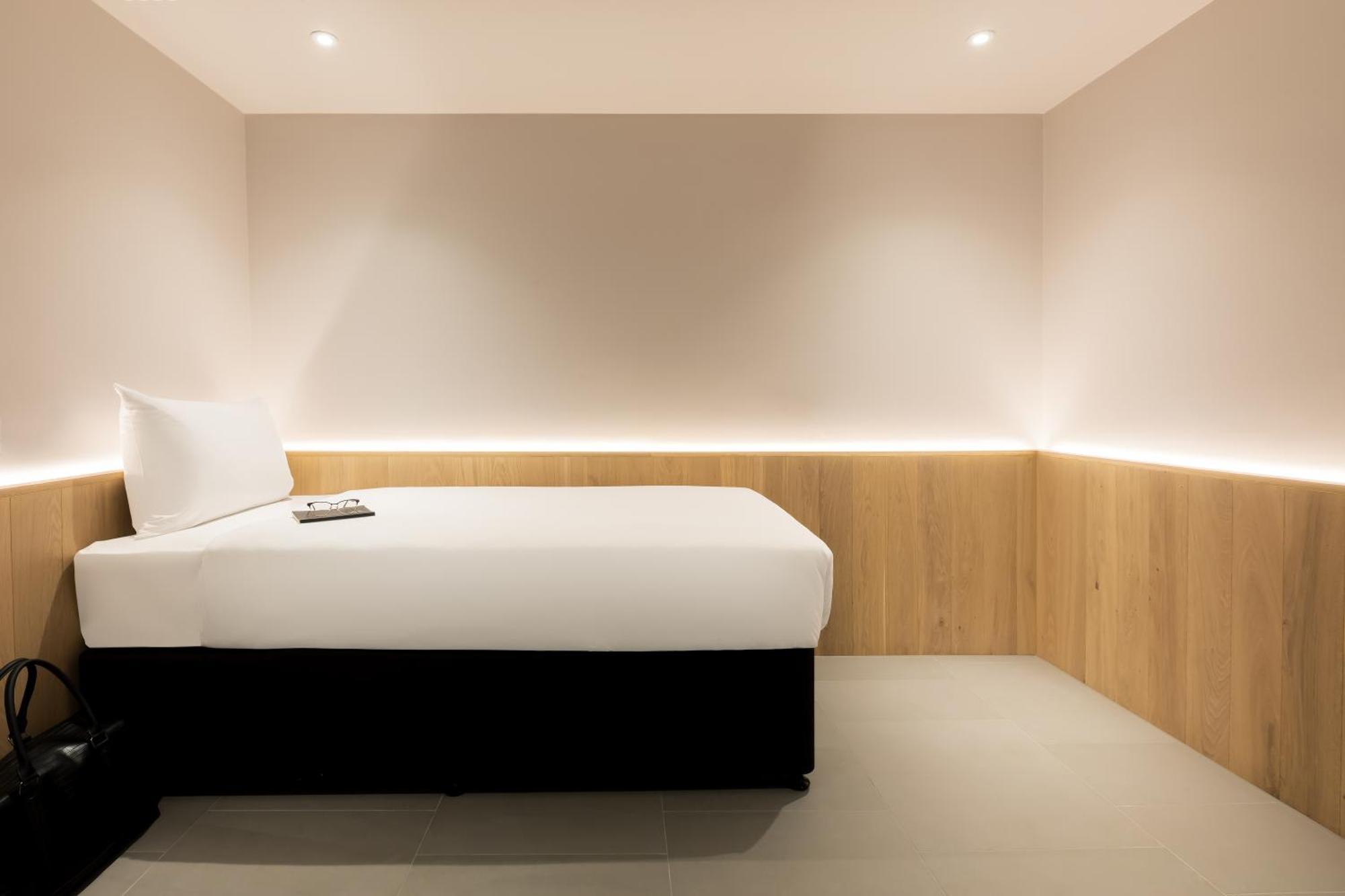 Zedwell Underground Hotel Tottenham Court Rd Londres Extérieur photo