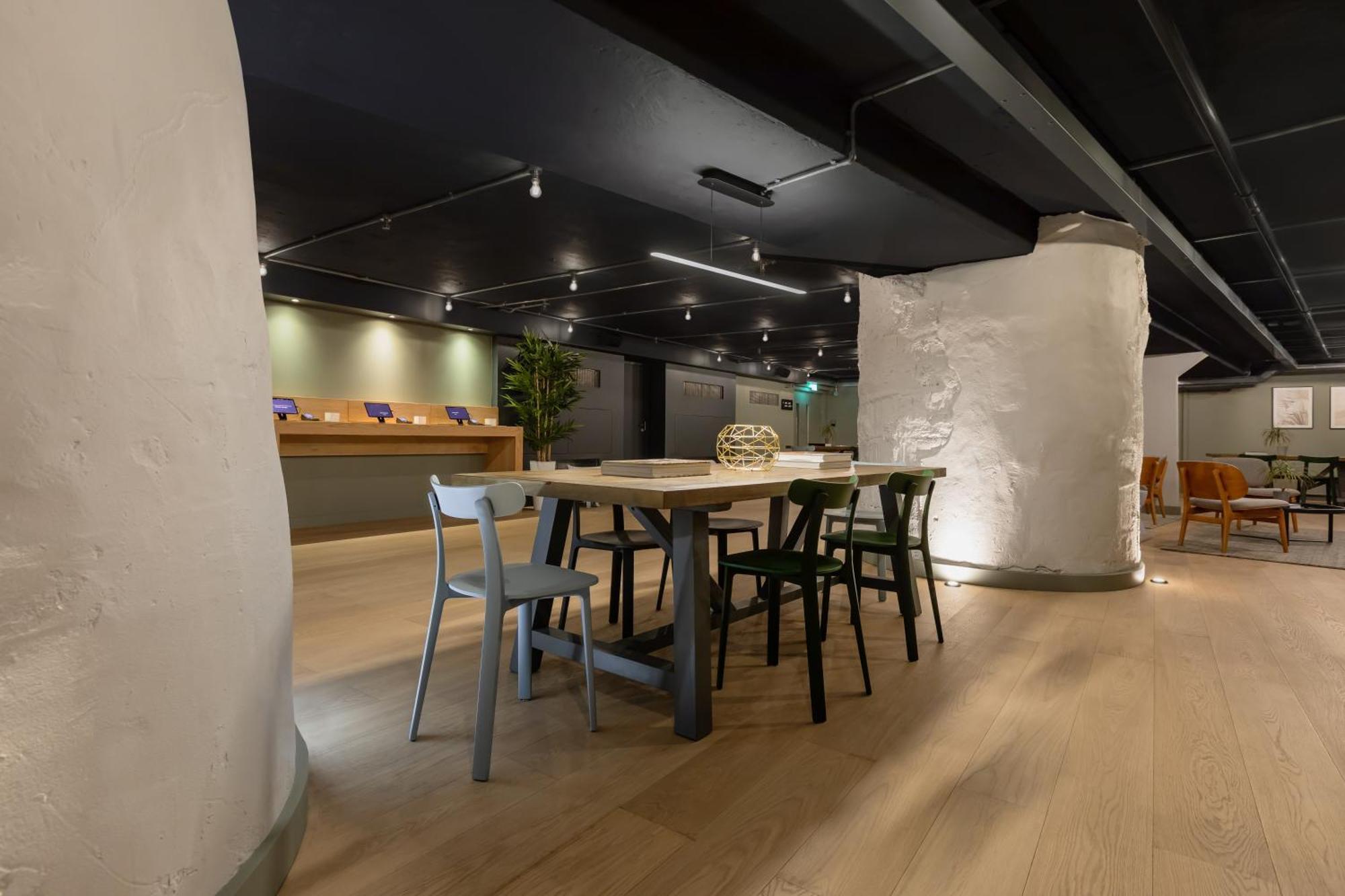 Zedwell Underground Hotel Tottenham Court Rd Londres Extérieur photo